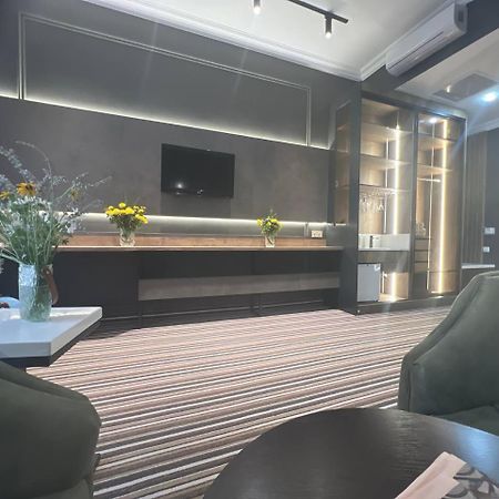 Sapar Standart Hotel シムケント エクステリア 写真