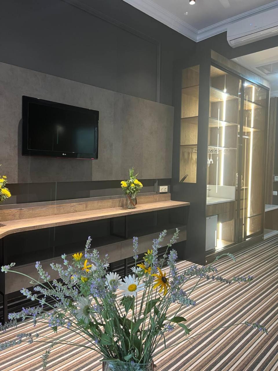 Sapar Standart Hotel シムケント エクステリア 写真