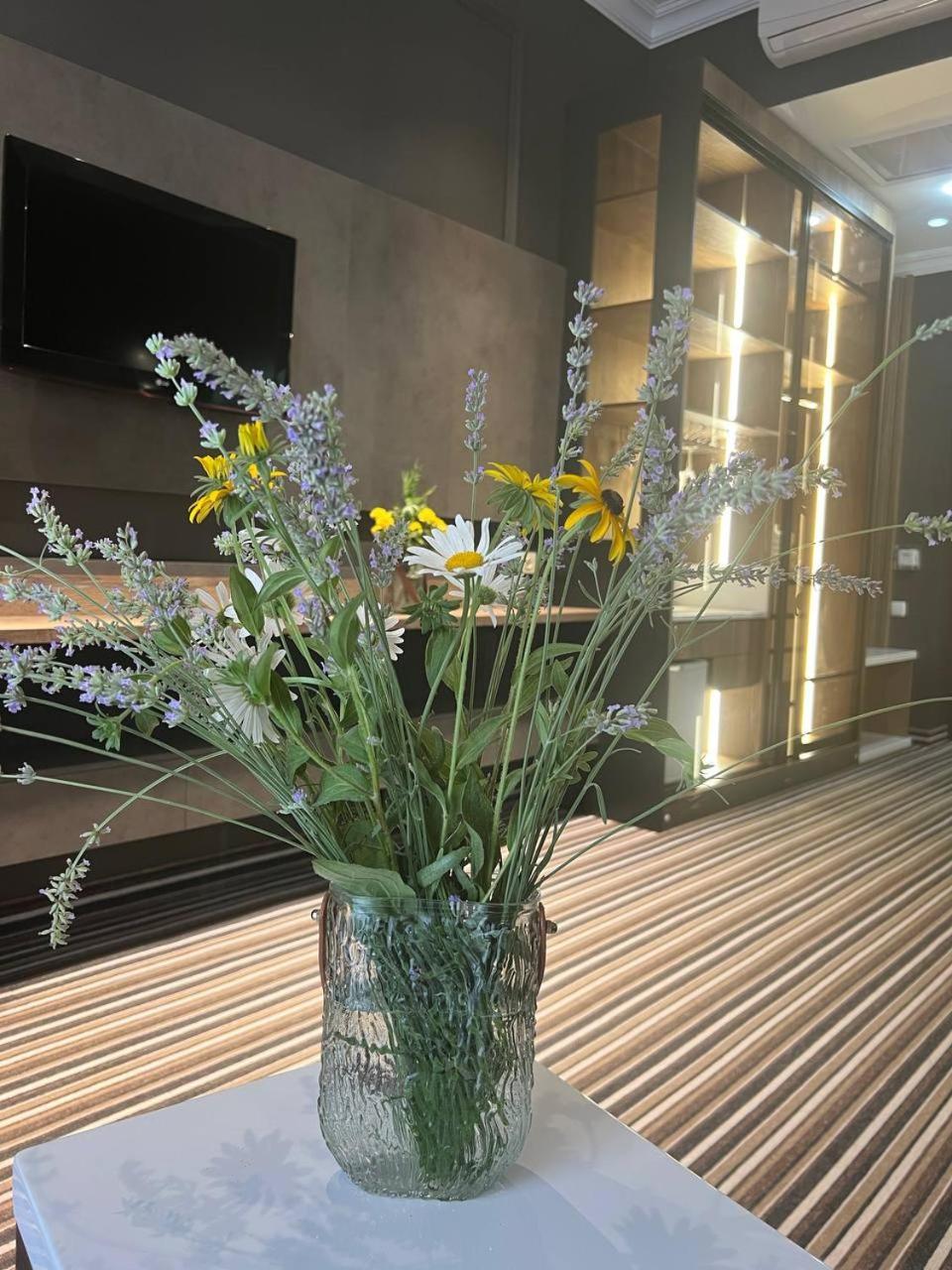 Sapar Standart Hotel シムケント エクステリア 写真