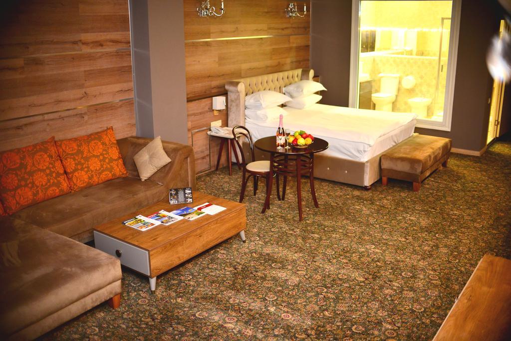 Sapar Standart Hotel シムケント エクステリア 写真